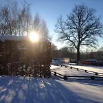 Semesterbostad Vennhaus 33 Pers