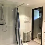Vennhaus 33 Pers Nyaraló *