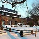 Vennhaus 33 Pers Semesterbostad Waimes